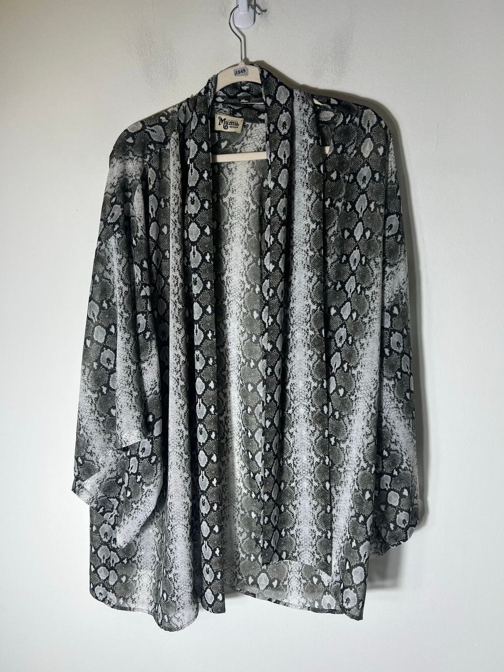 Show Me Your Mumu Gray Snakeskin Semi Sheer 3/4 Sleeve Sz M